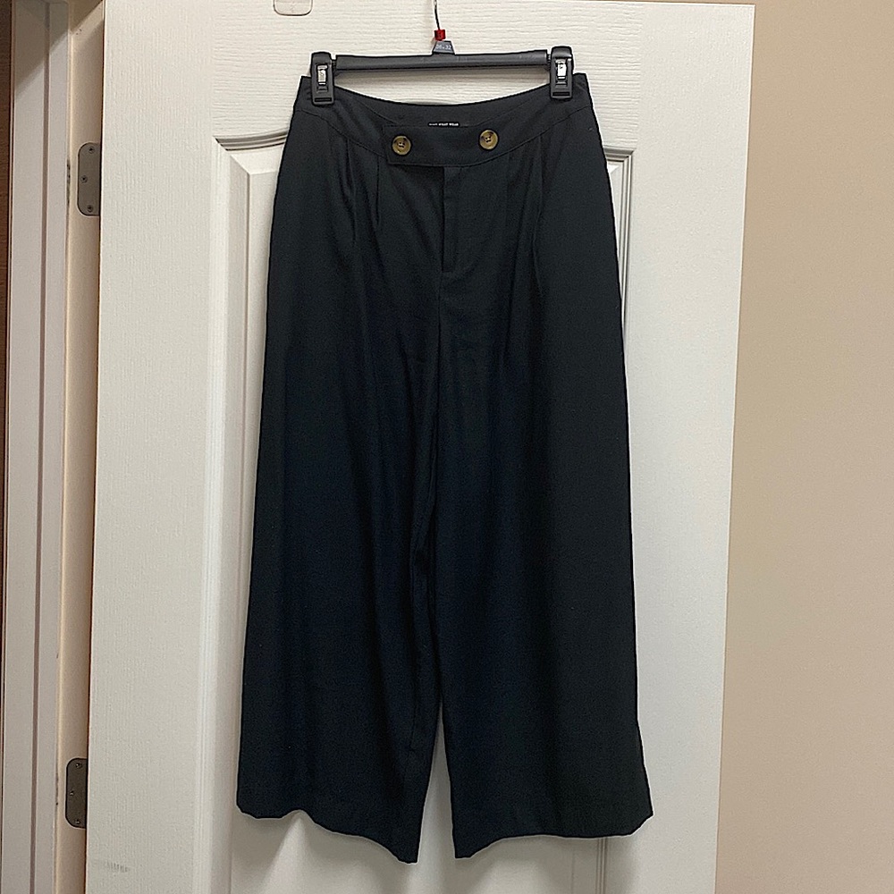 Capri pants , 4 , who what wear